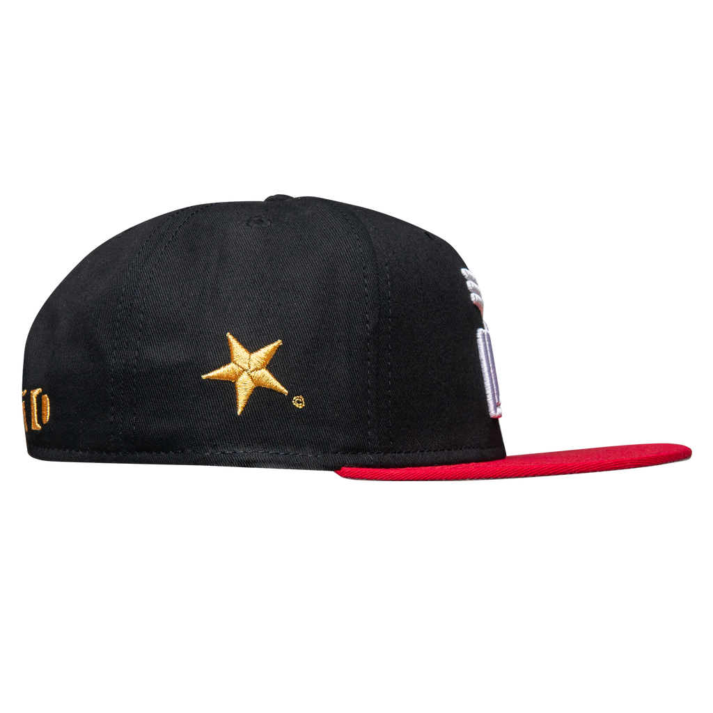 Classics Bred Snapback CAP "Scoop" in Black and Red (Decade Edition)